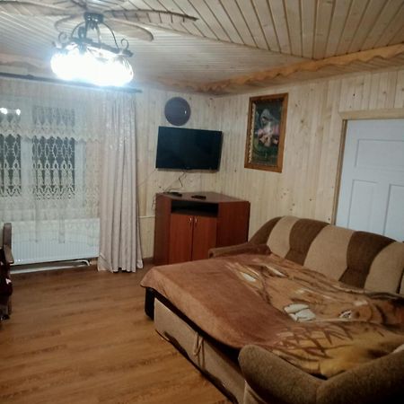 Holiday Home Tihiy Dvor 米库利钦 外观 照片