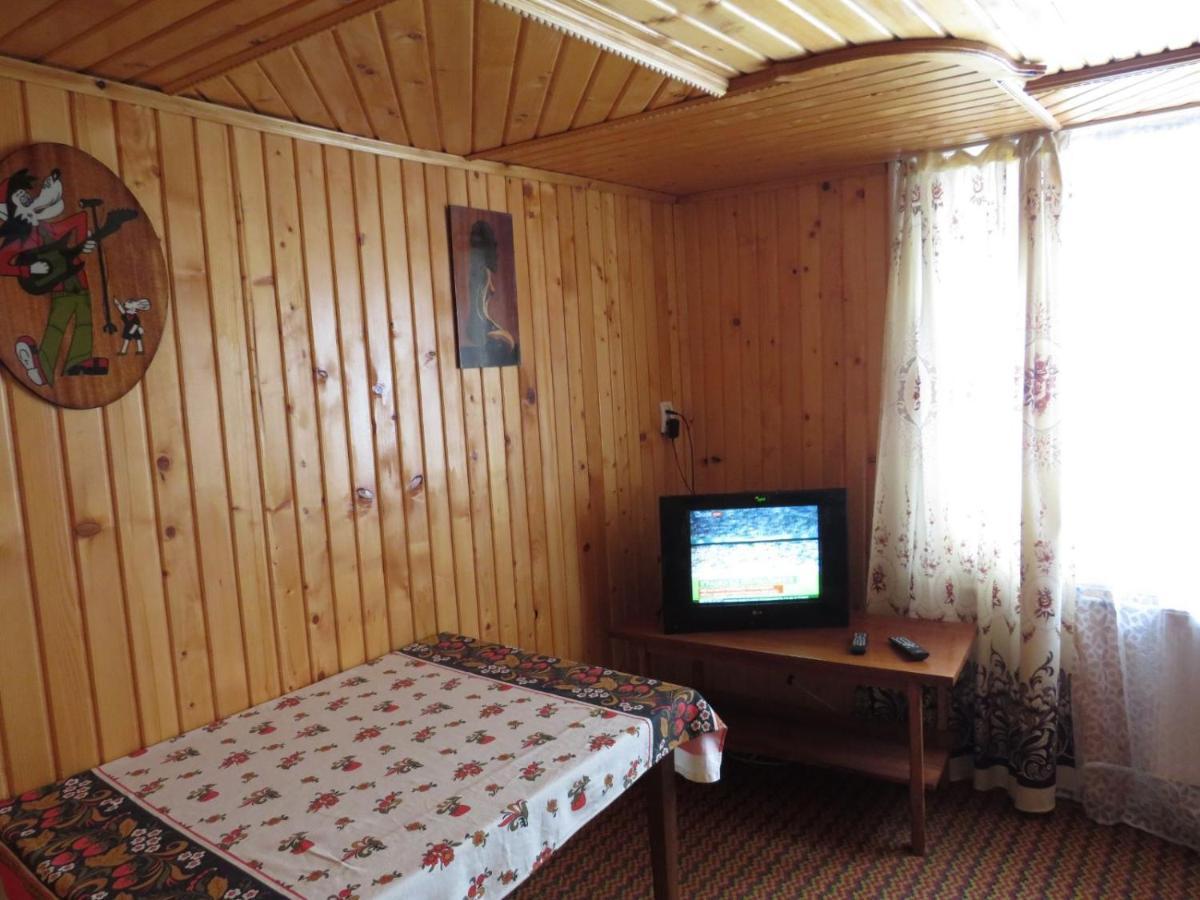 Holiday Home Tihiy Dvor 米库利钦 外观 照片